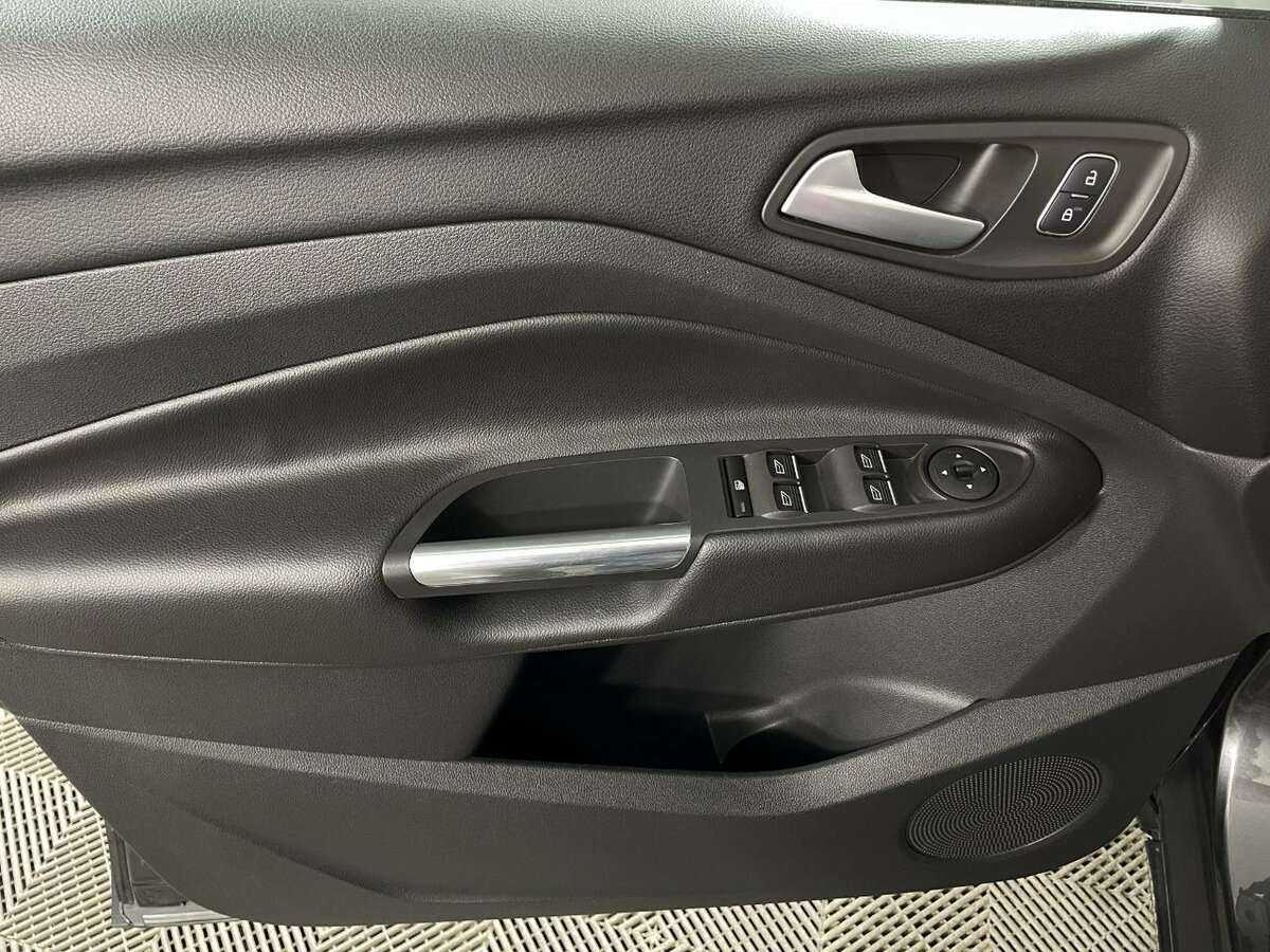 Ford Kuga 2017 года с пробегом. Фото: #7