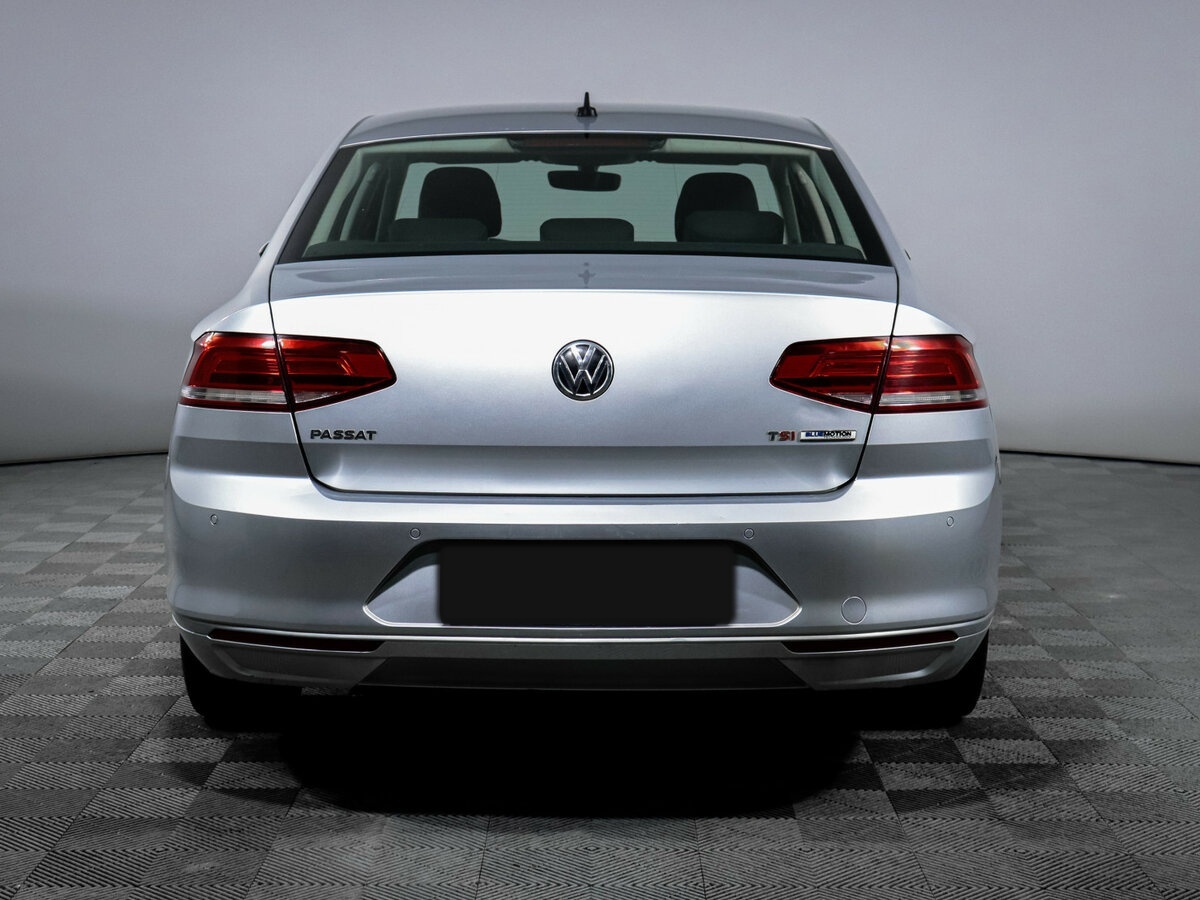 Volkswagen Passat 2017 года с пробегом. Фото: #5