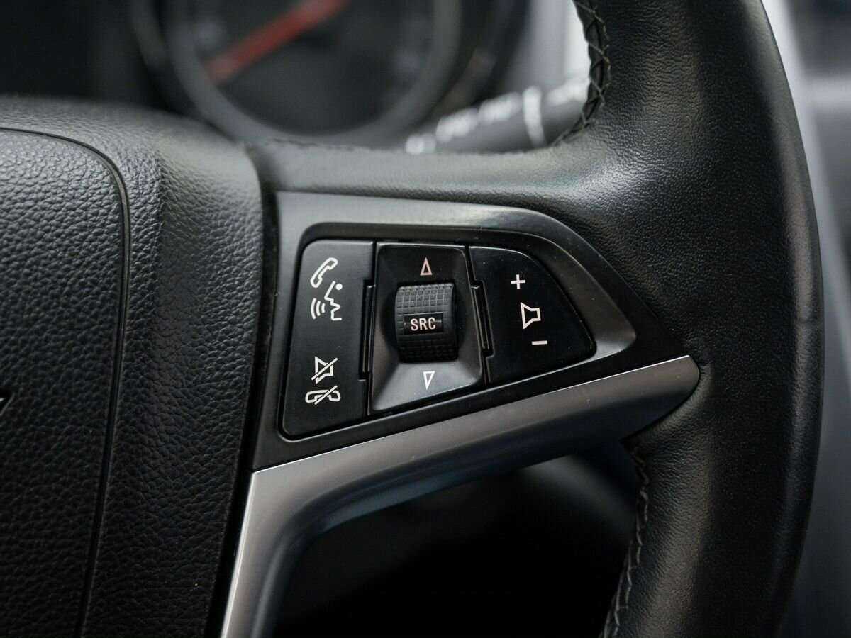 Opel Astra 2013 года с пробегом. Фото: #16