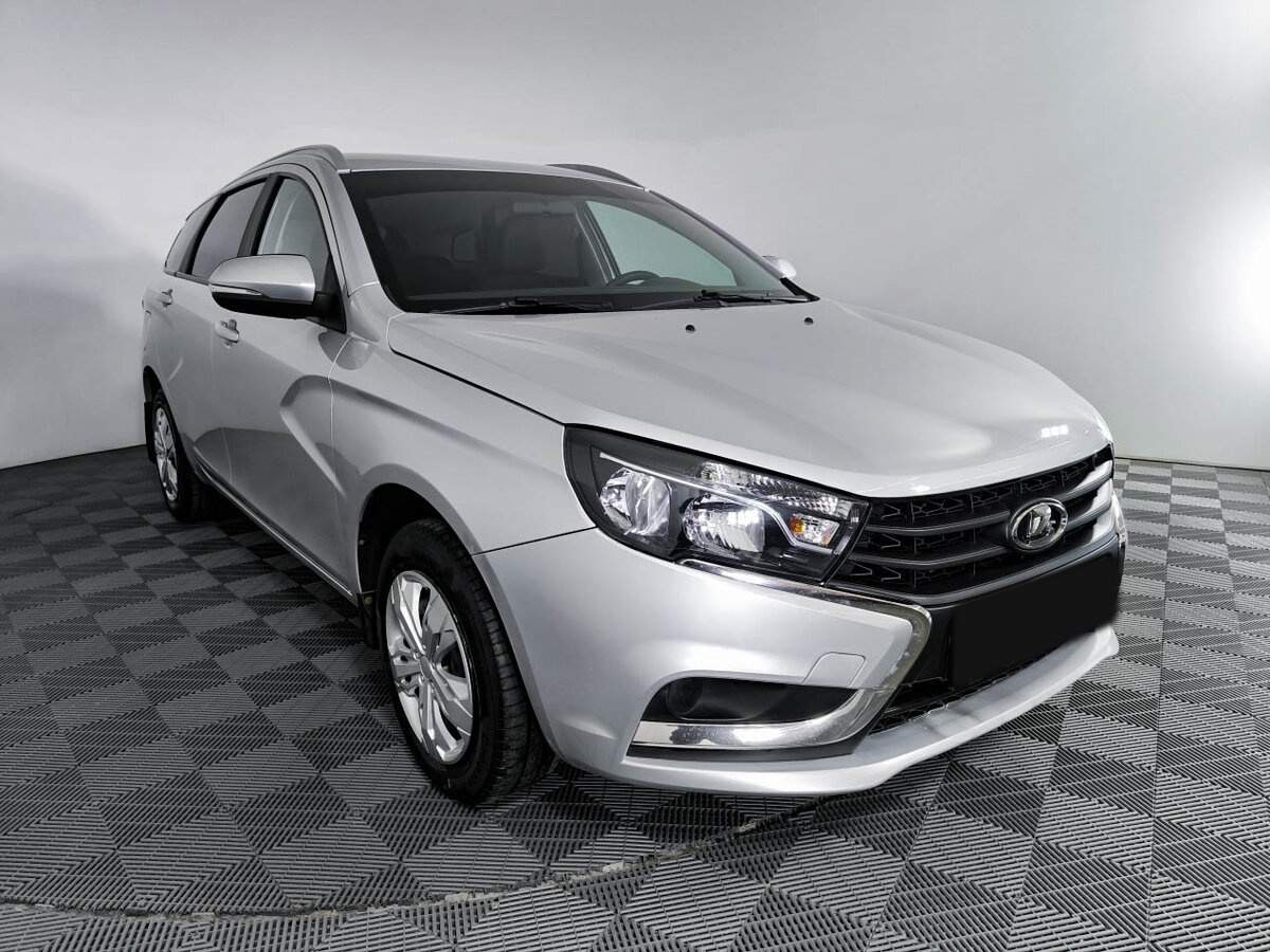 Lada (ВАЗ) Vesta 2021 года с пробегом. Фото: #2