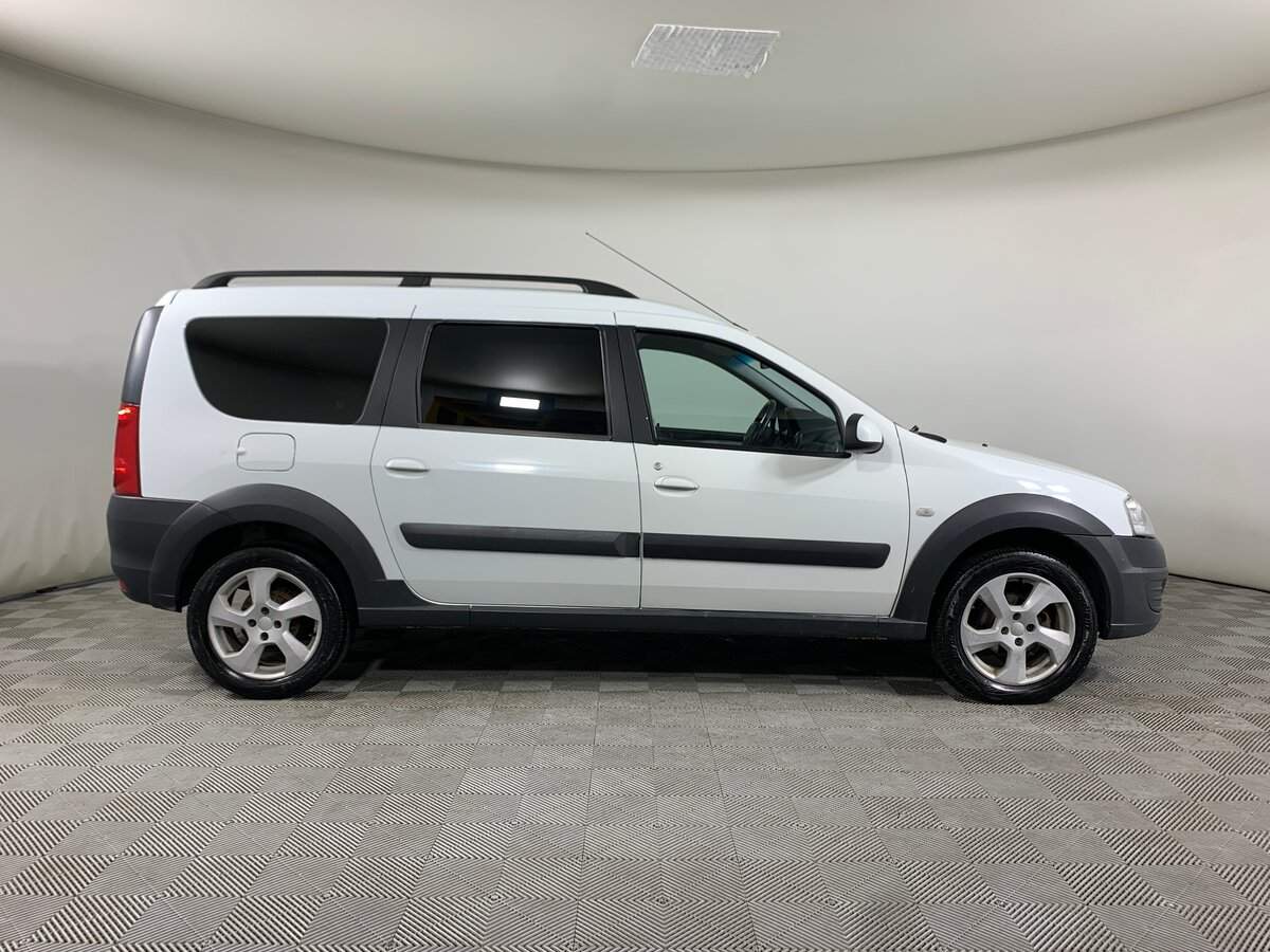 Lada (ВАЗ) Largus 2018 года с пробегом. Фото: #3