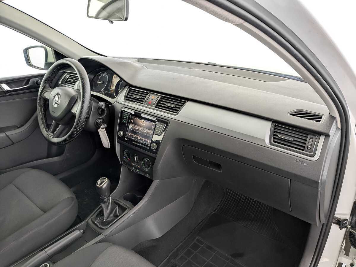 Skoda Rapid 2017 года с пробегом. Фото: #10