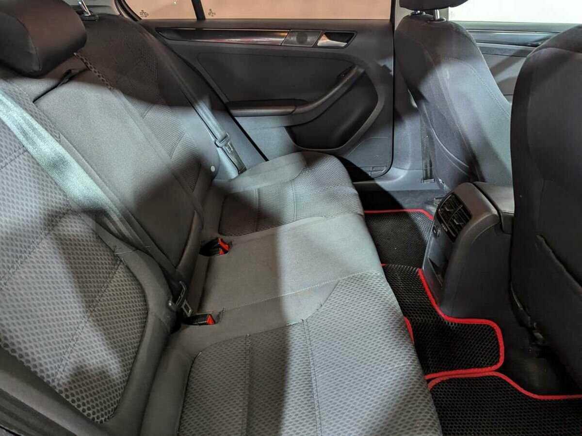 Volkswagen Jetta 2012 года с пробегом. Фото: #8