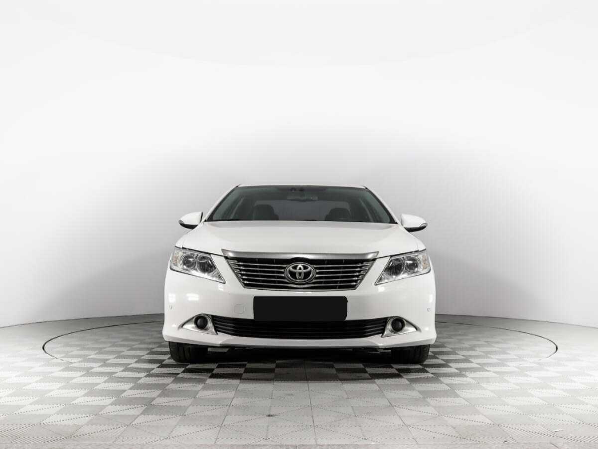 Toyota Camry 2014 года с пробегом. Фото: #1