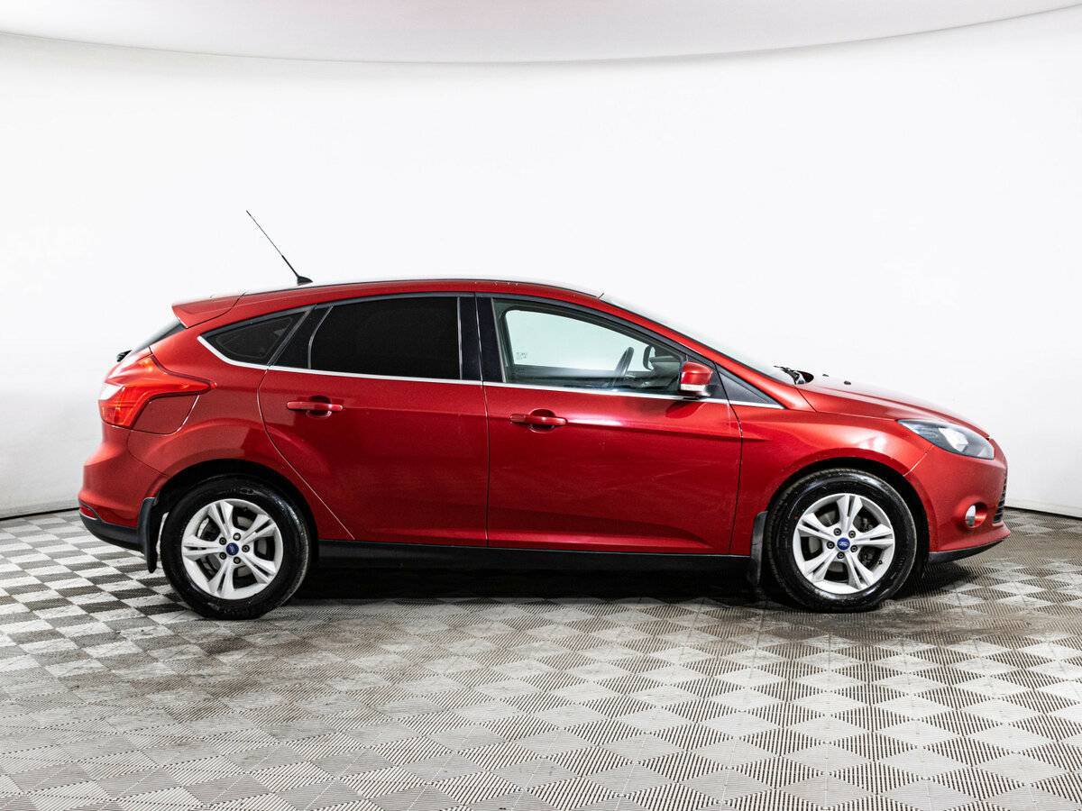 Ford Focus 2012 года с пробегом. Фото: #3