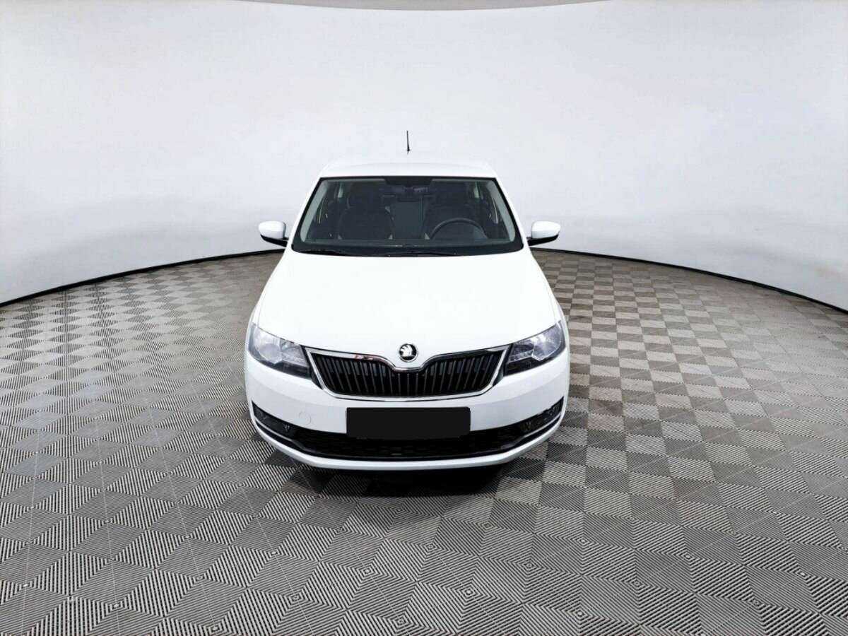 Skoda Rapid 2018 года с пробегом. Посмотреть фото