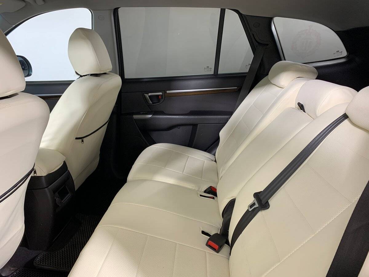 Hyundai Santa Fe 2012 года с пробегом. Фото: #17