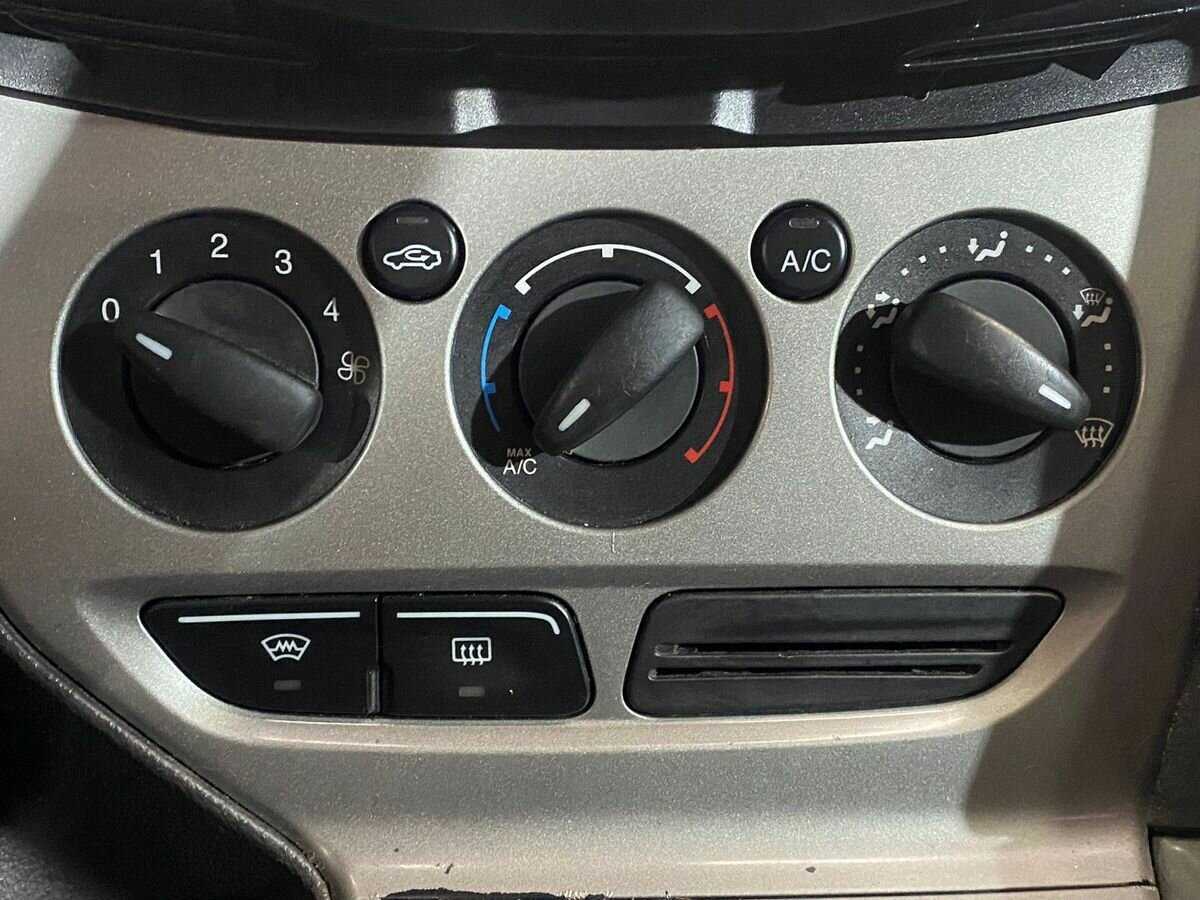 Ford Focus 2013 года с пробегом. Фото: #12