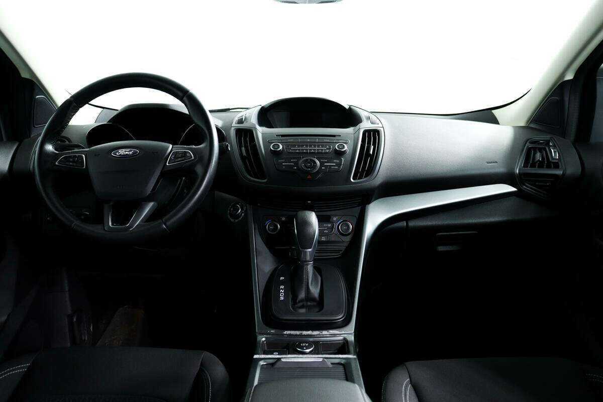 Ford Kuga 2017 года с пробегом. Фото: #10