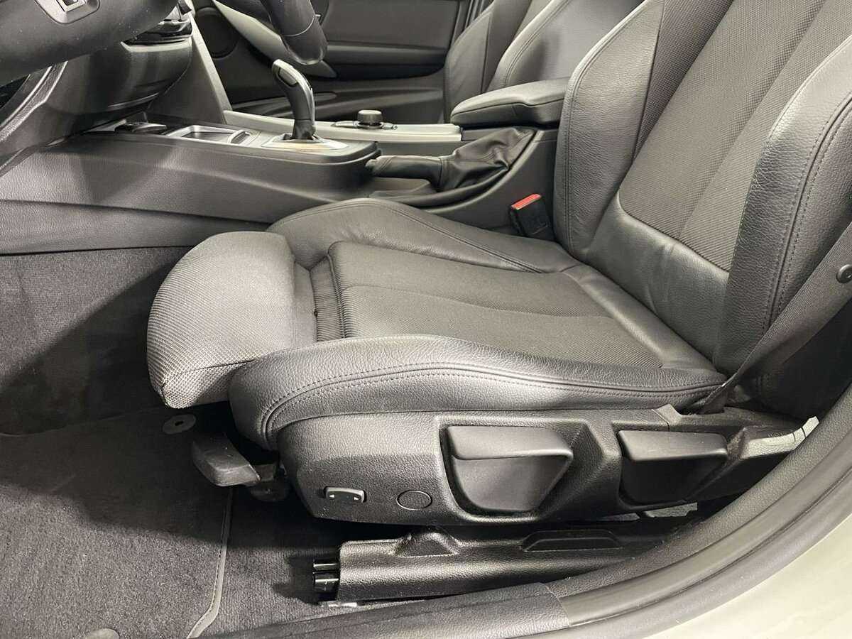 BMW 3 серии 2018 года с пробегом. Фото: #9