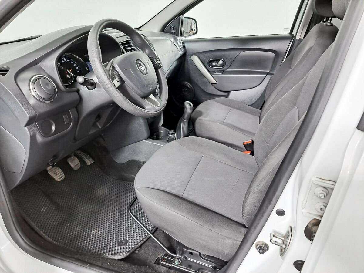 Renault Sandero 2018 года с пробегом. Фото: #11