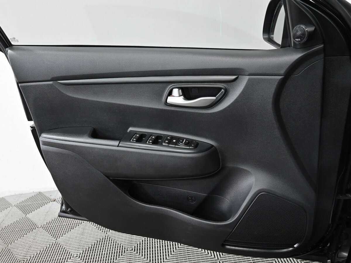 Kia Rio 2021 года с пробегом. Фото: #6