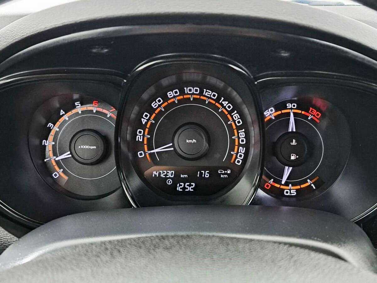 Lada (ВАЗ) Vesta 2018 года с пробегом. Фото: #11