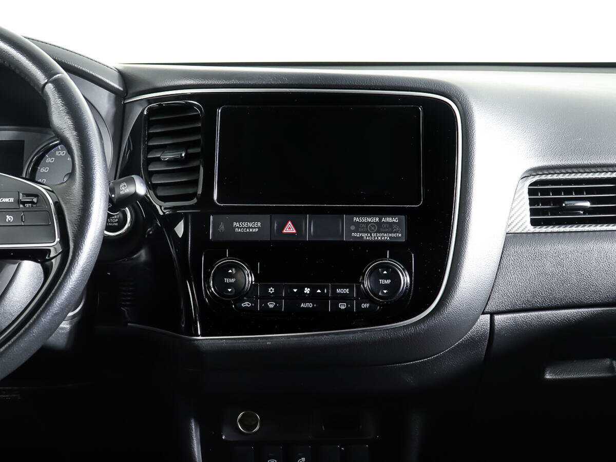 Mitsubishi Outlander 2018 года с пробегом. Фото: #10