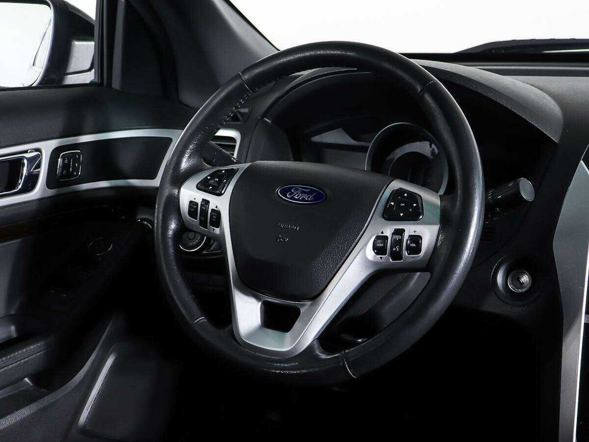 Ford Explorer 2014 года с пробегом. Фото: #14