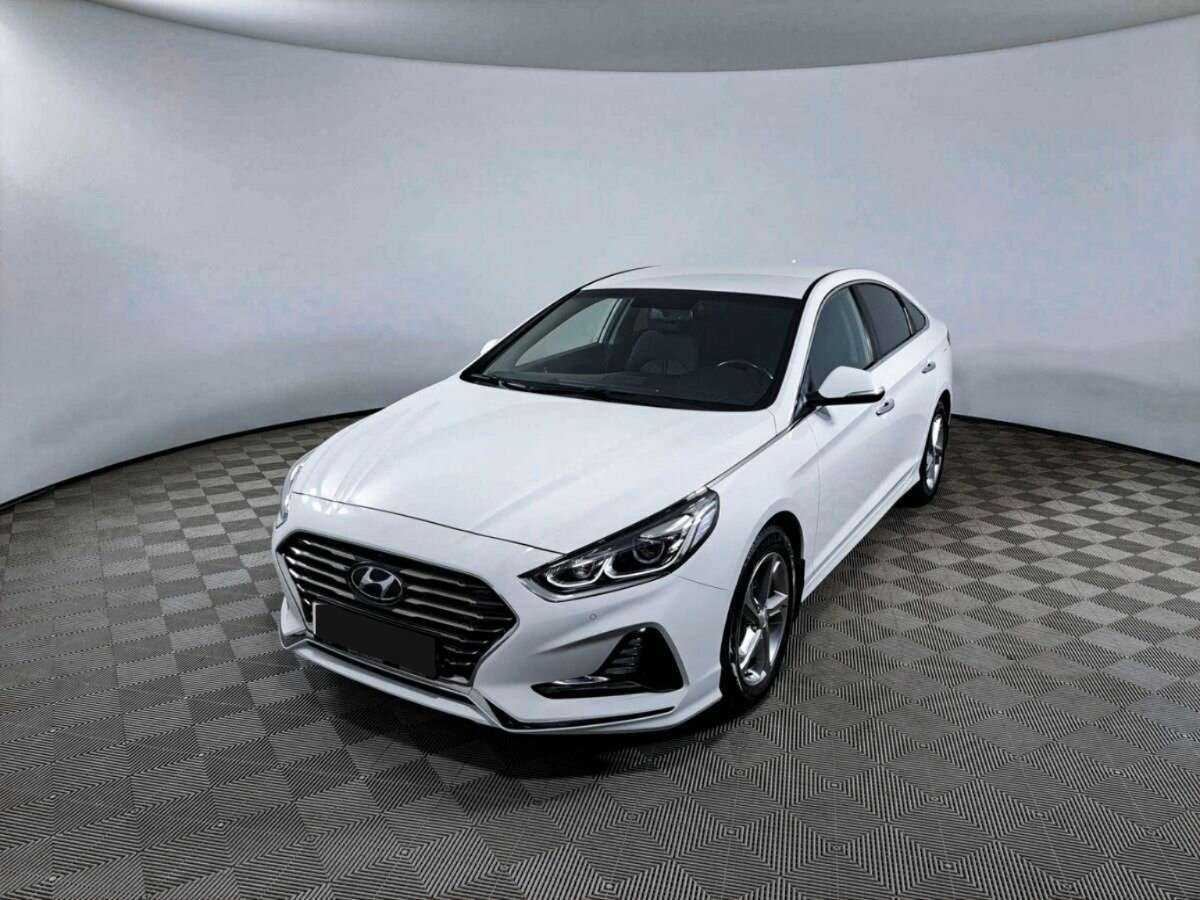 Hyundai Sonata 2018 года с пробегом. Посмотреть фото