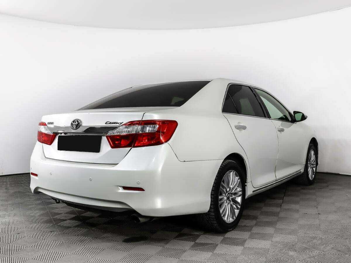 Toyota Camry 2012 года с пробегом. Фото: #4
