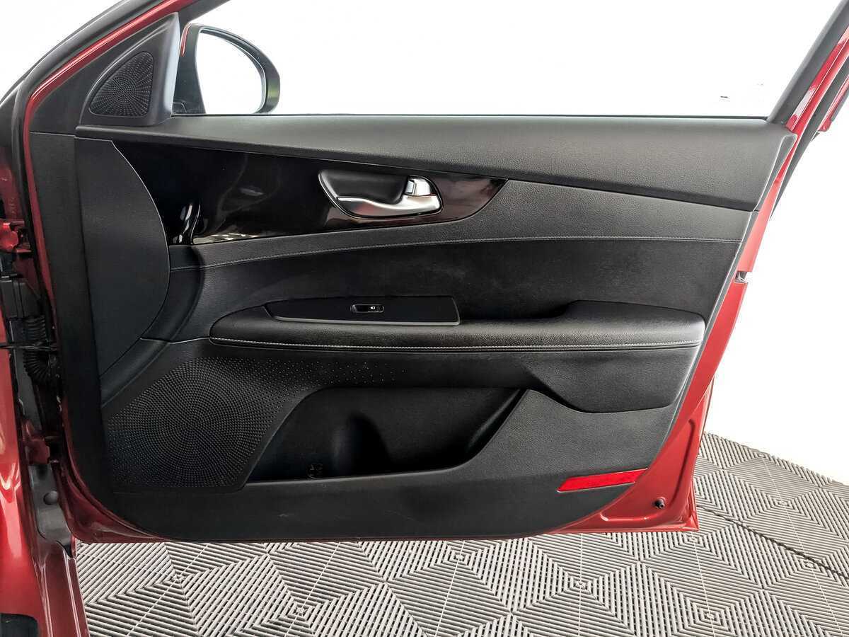 Kia Cerato 2020 года с пробегом. Фото: #21