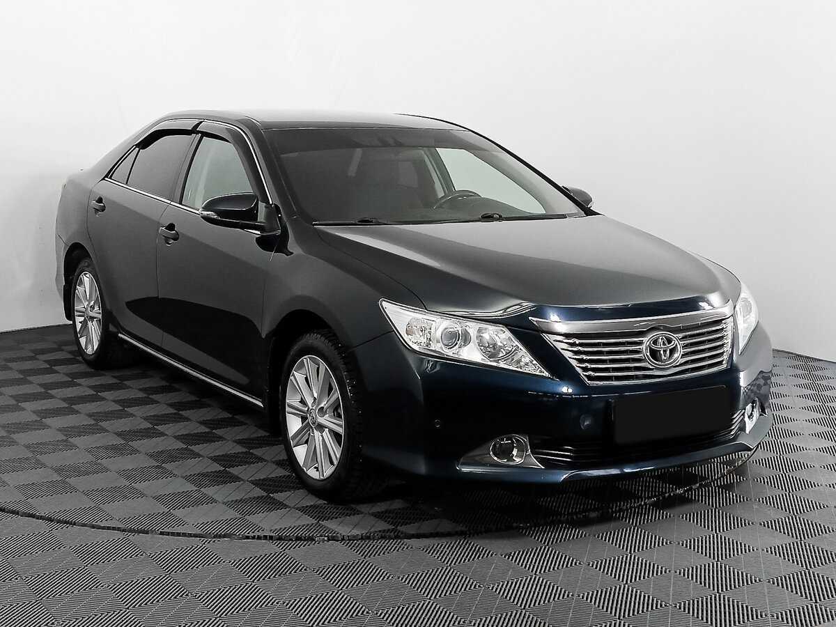 Toyota Camry 2014 года с пробегом. Фото: #2