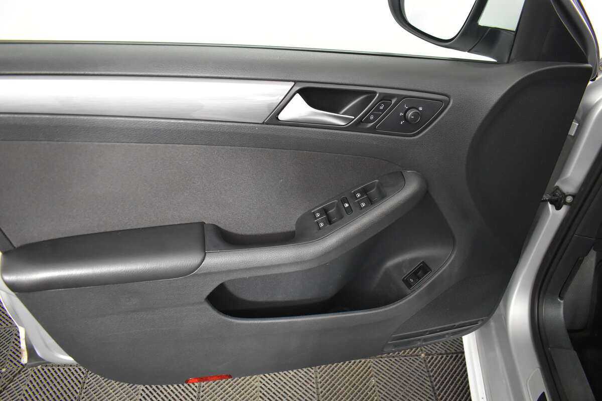 Volkswagen Jetta 2016 года с пробегом. Фото: #12