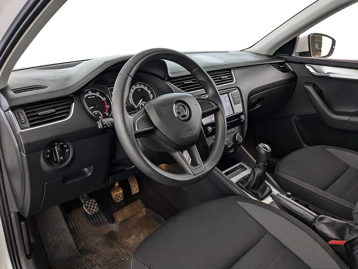 Skoda Octavia 2019 года с пробегом. Фото: #13