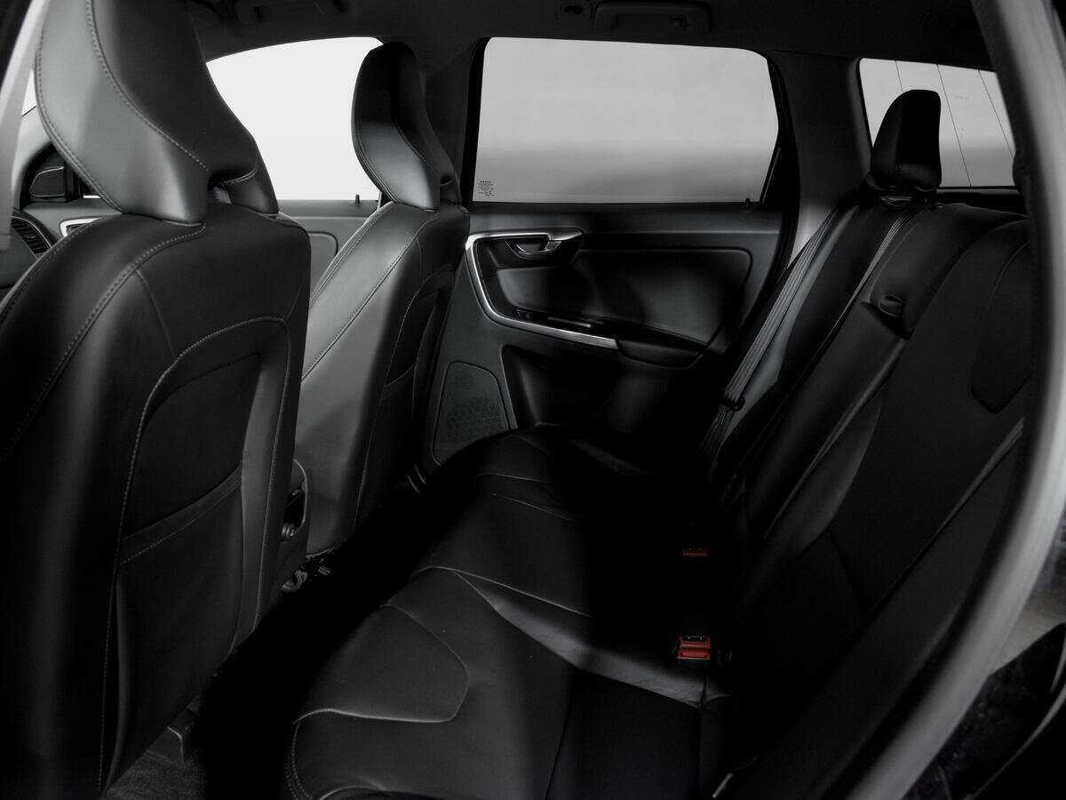 Volvo XC60 2016 года с пробегом. Фото: #9