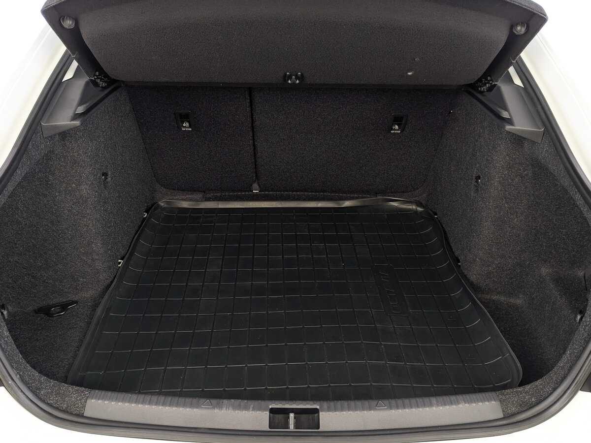 Skoda Octavia 2019 года с пробегом. Фото: #9