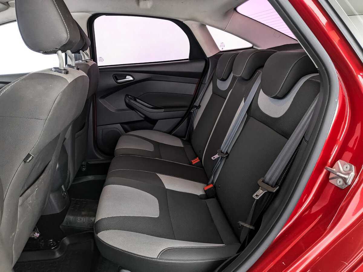 Ford Focus 2012 года с пробегом. Фото: #9