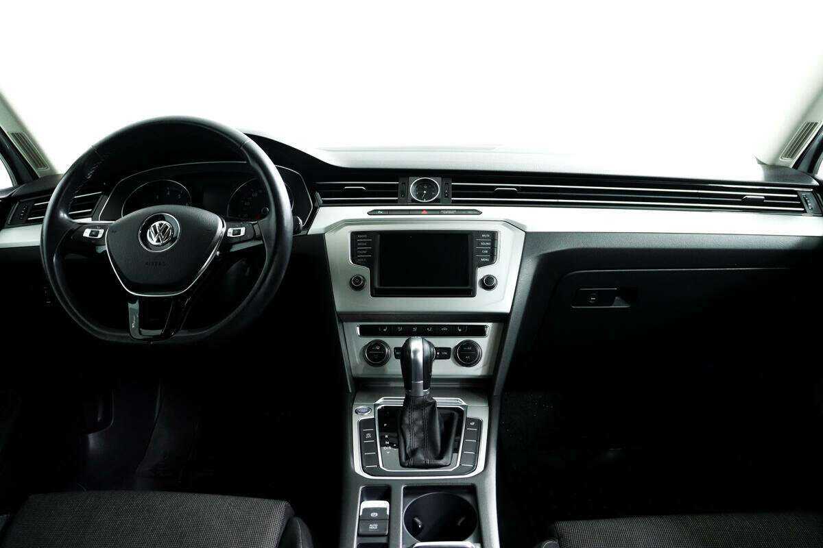 Volkswagen Passat 2016 года с пробегом. Фото: #10