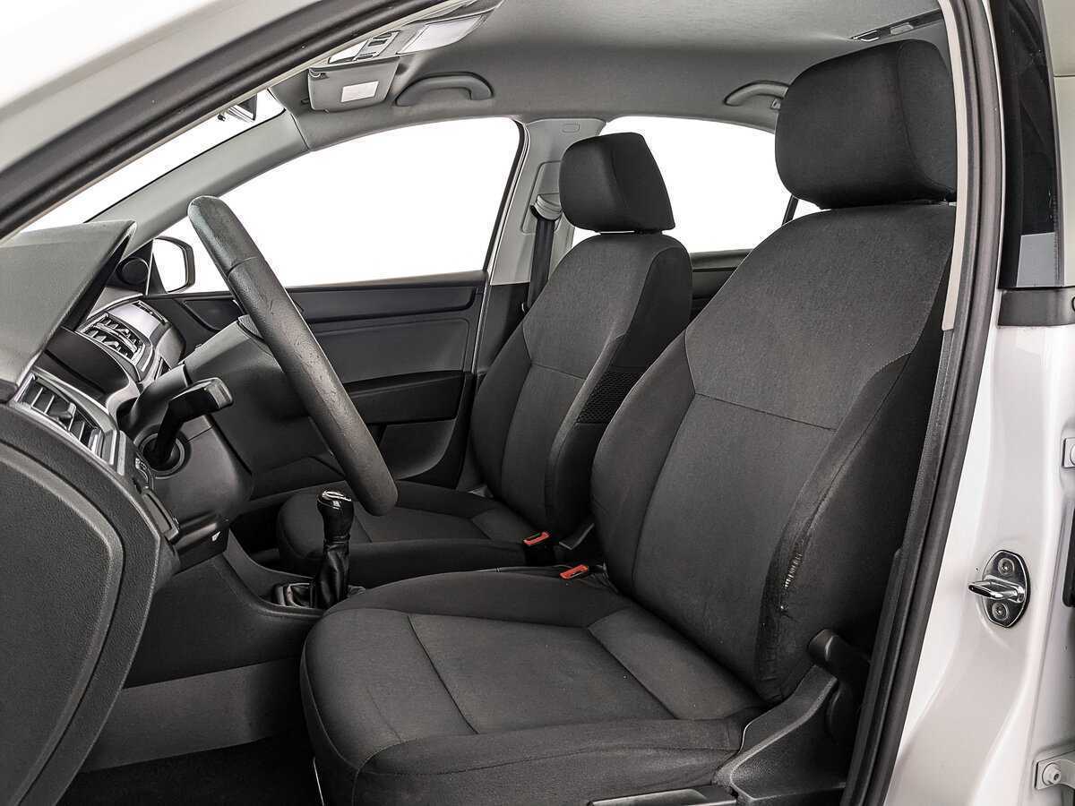 Skoda Rapid 2017 года с пробегом. Фото: #18