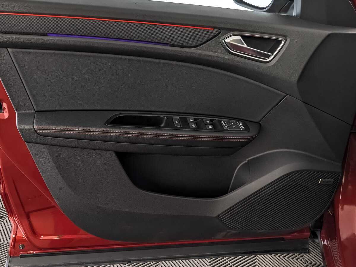 Renault Arkana 2021 года с пробегом. Фото: #20