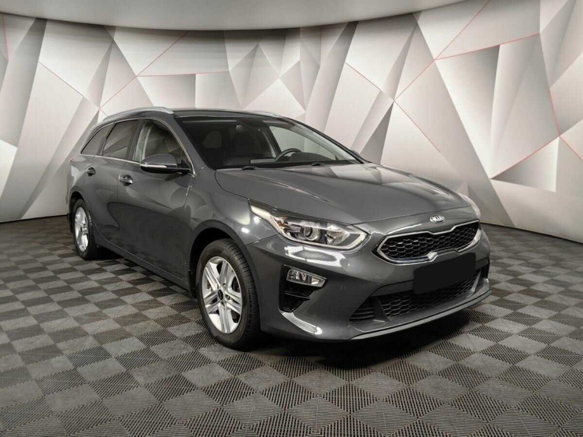 Kia Ceed 2019 года с пробегом. Фото: #2