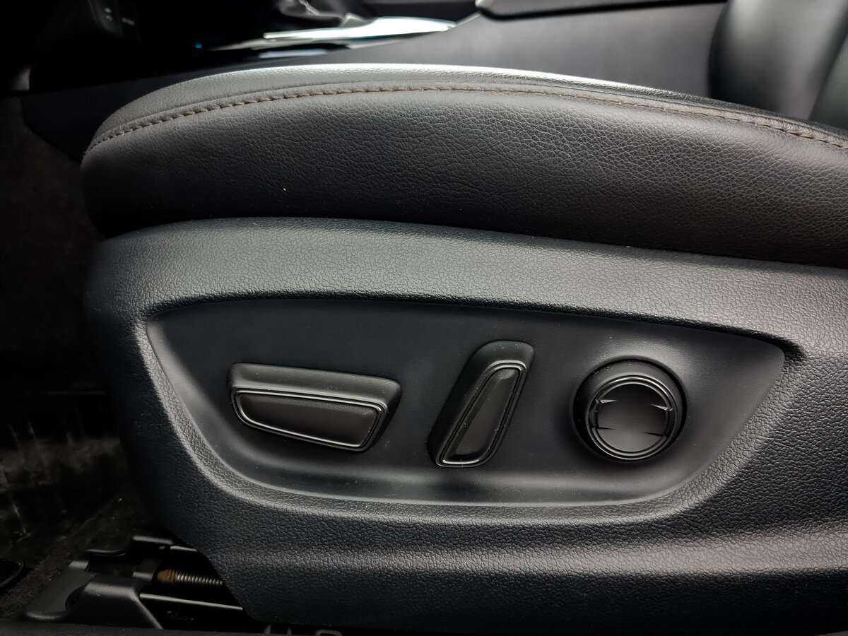 Toyota Camry 2019 года с пробегом. Фото: #18