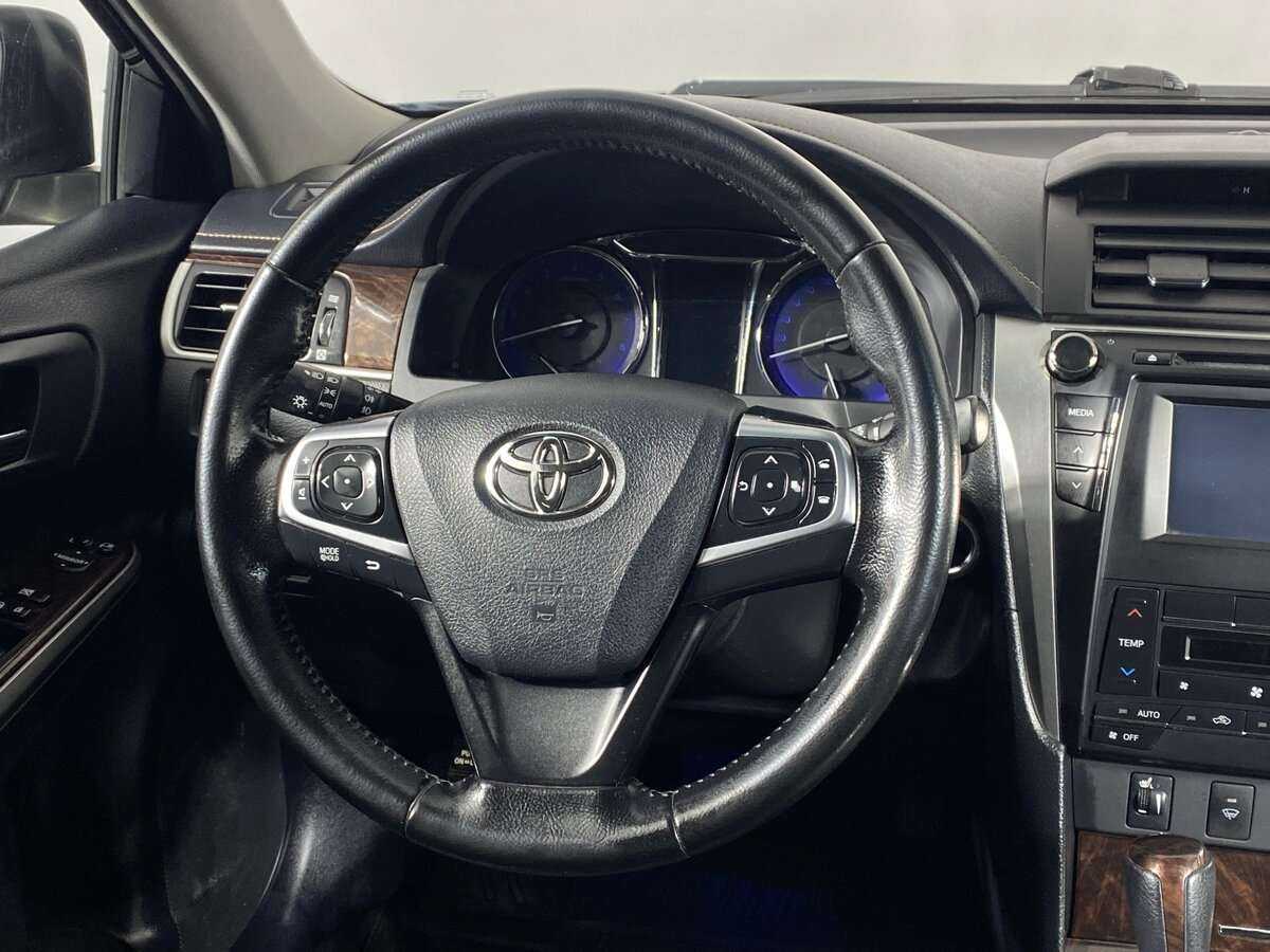 Toyota Camry 2017 года с пробегом. Фото: #11