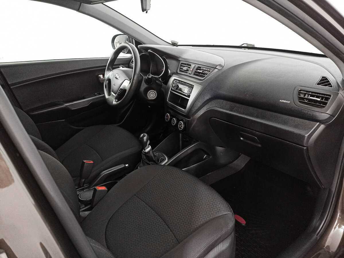 Kia Rio 2017 года с пробегом. Фото: #10
