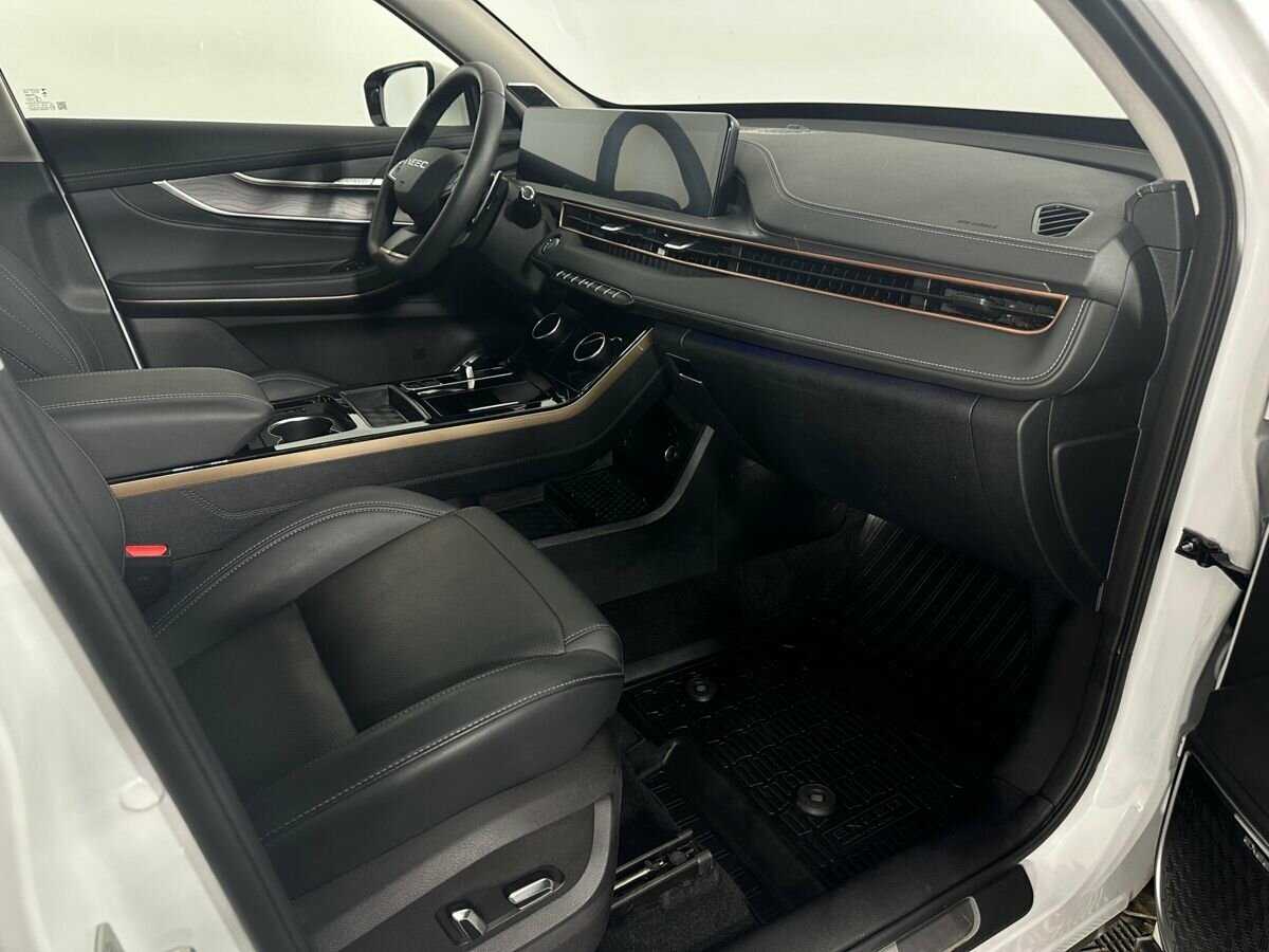 EXEED LX 2023 года с пробегом. Фото: #13