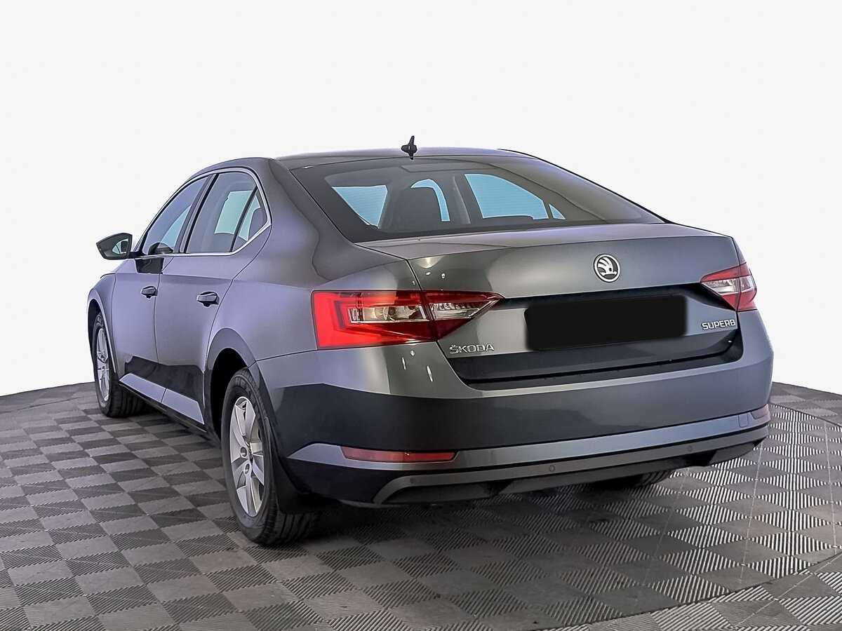 Skoda Superb 2019 года с пробегом. Фото: #6