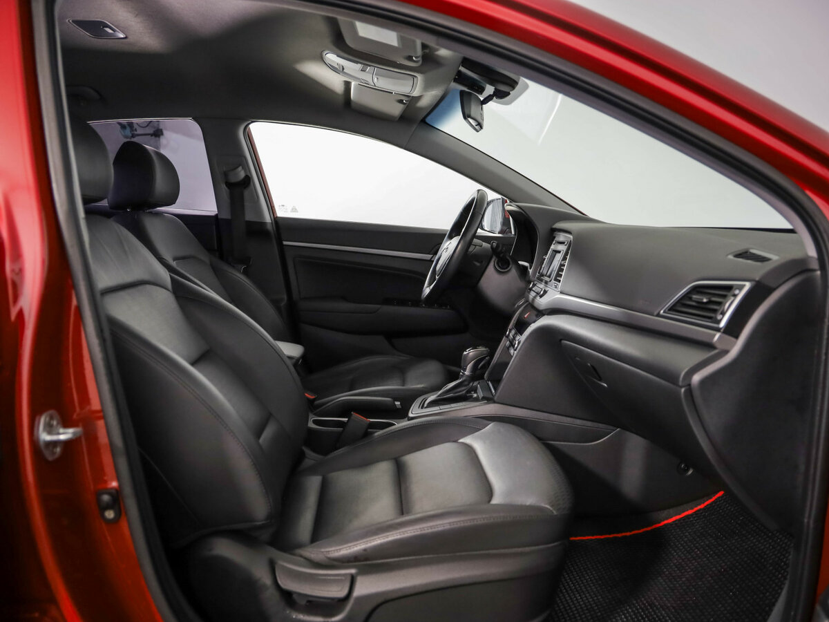 Hyundai Elantra 2016 года с пробегом. Фото: #18