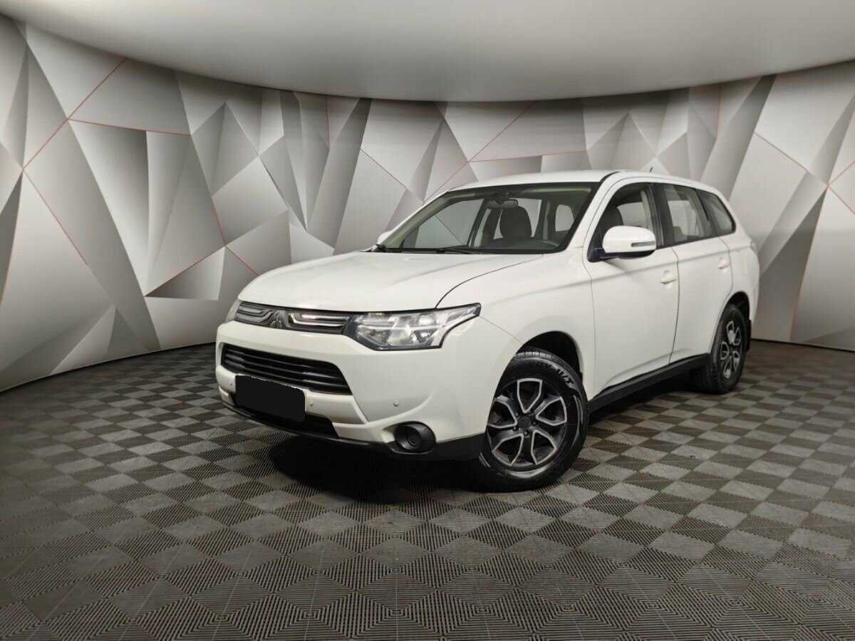 Mitsubishi Outlander 2012 года с пробегом. Посмотреть фото