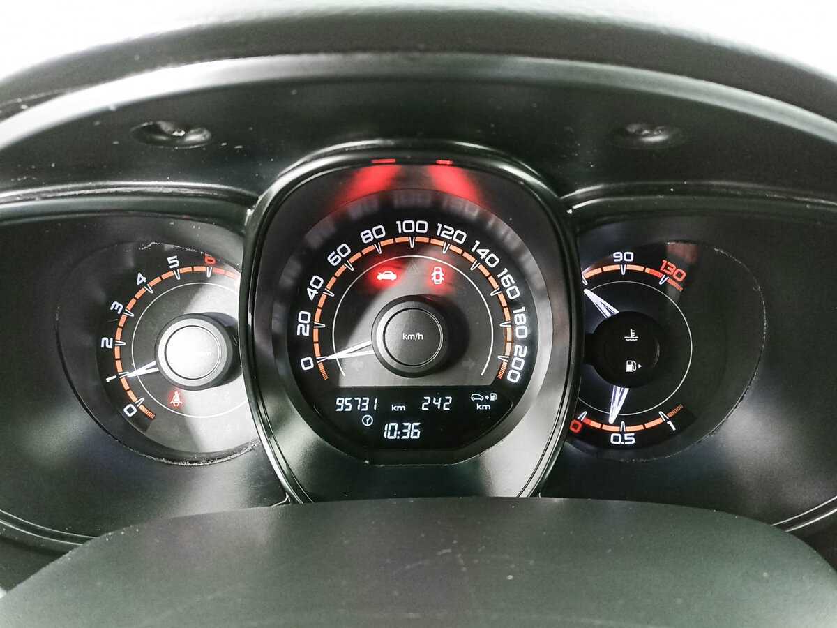 Lada (ВАЗ) Vesta 2017 года с пробегом. Фото: #10