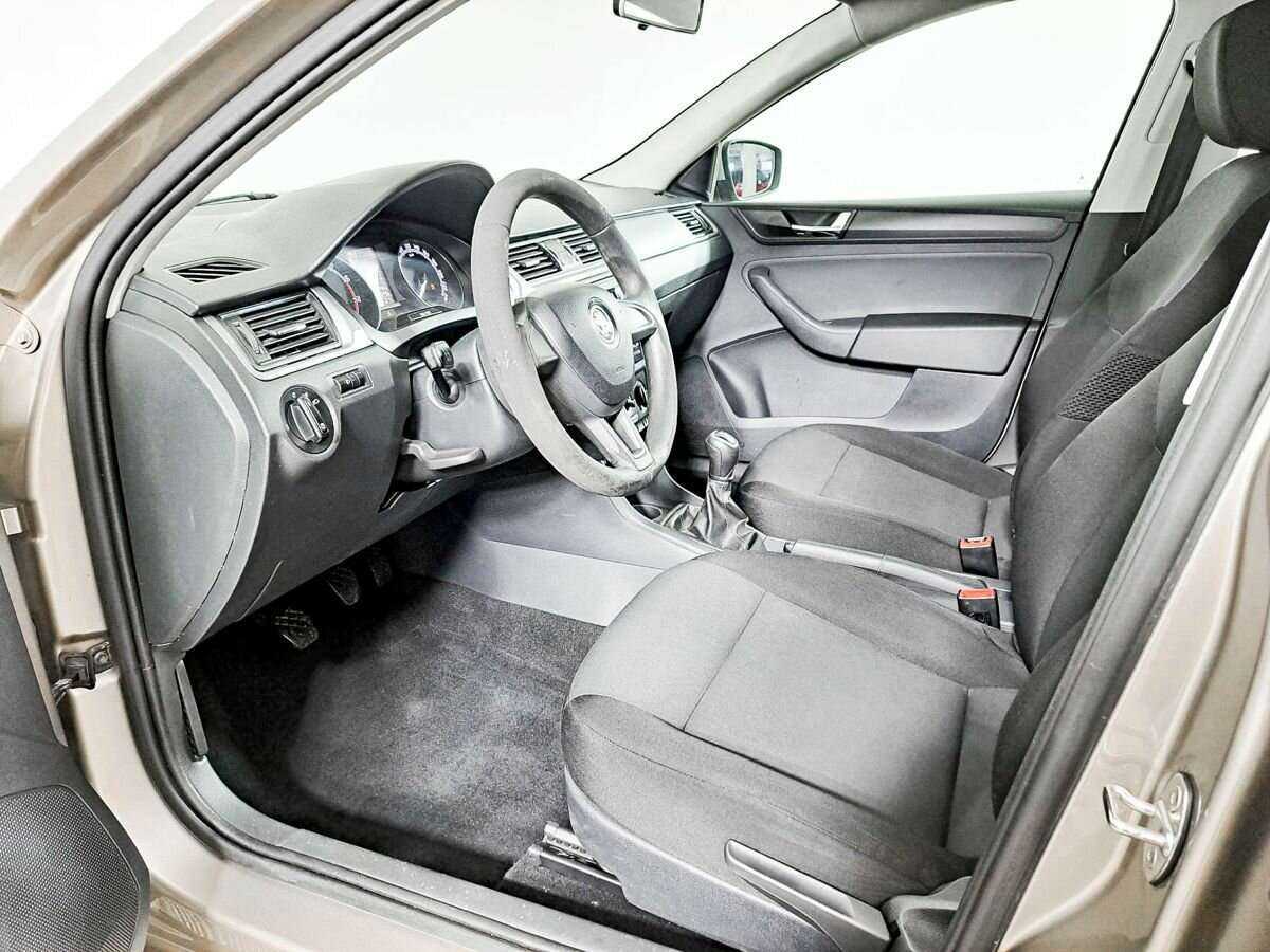 Skoda Rapid 2018 года с пробегом. Фото: #10