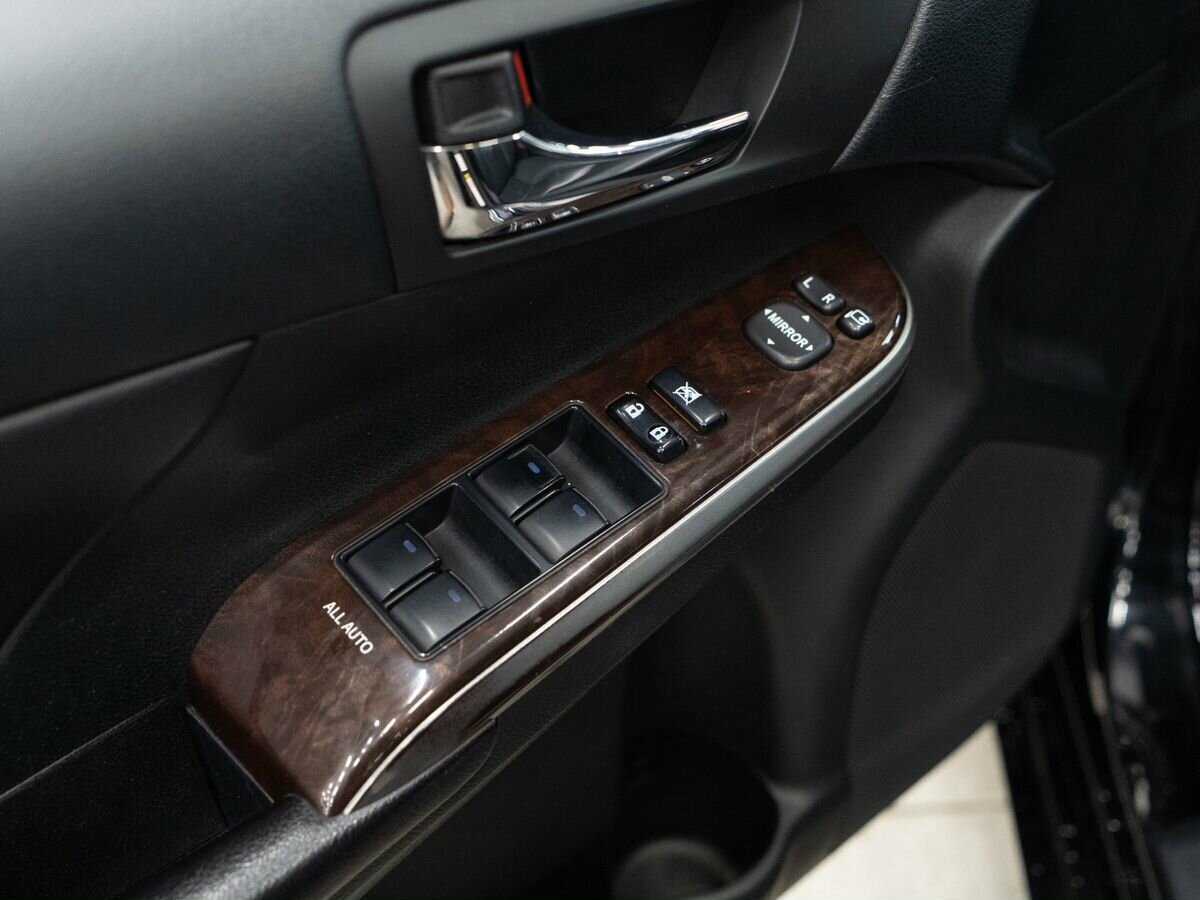 Toyota Camry 2017 года с пробегом. Фото: #12