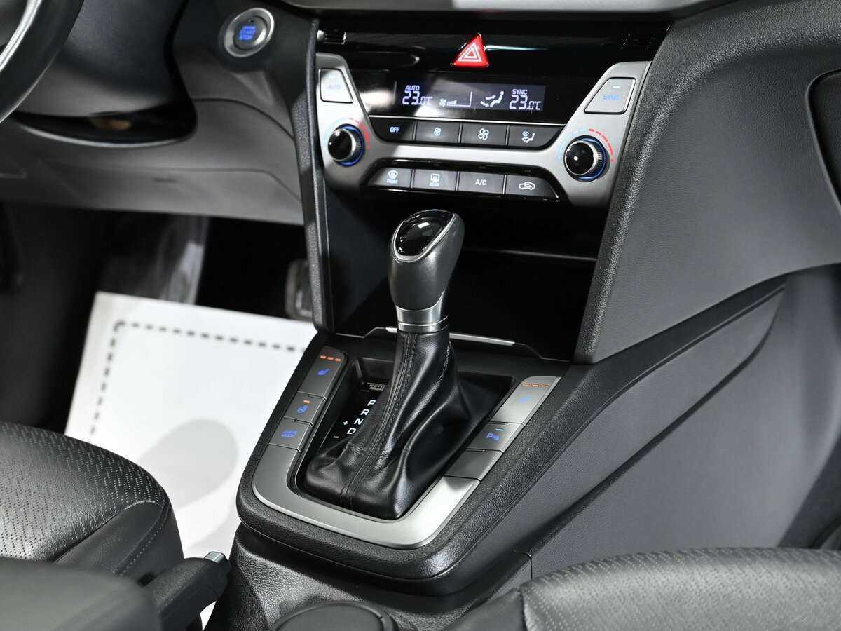 Hyundai Elantra 2018 года с пробегом. Фото: #11