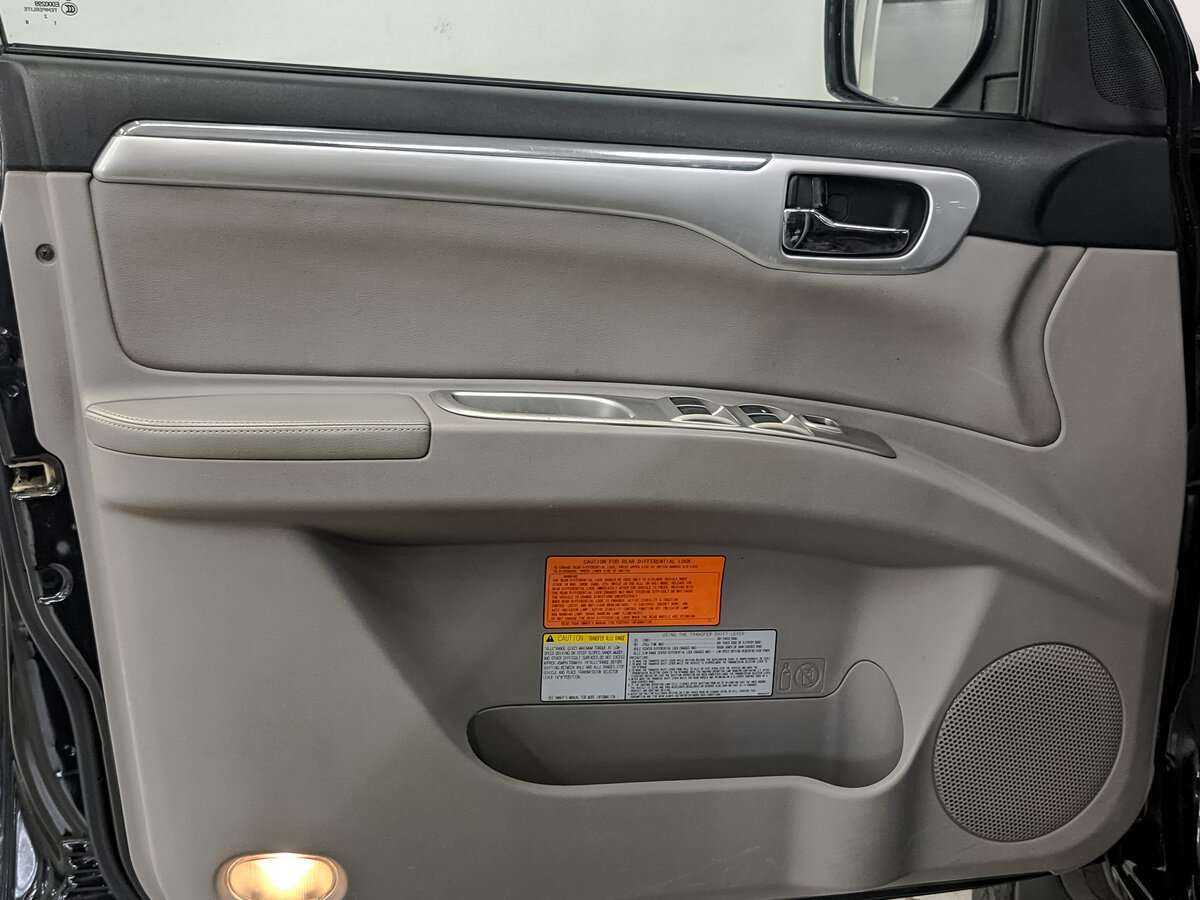 Mitsubishi Pajero Sport 2012 года с пробегом. Фото: #14