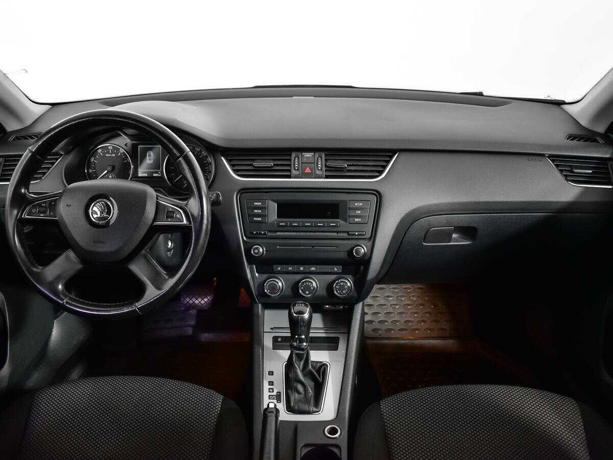 Skoda Octavia 2013 года с пробегом. Фото: #9