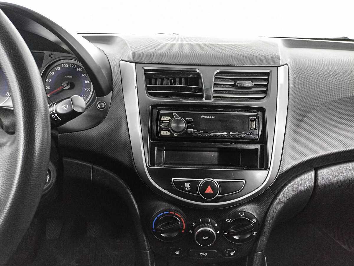 Hyundai Solaris 2015 года с пробегом. Фото: #12