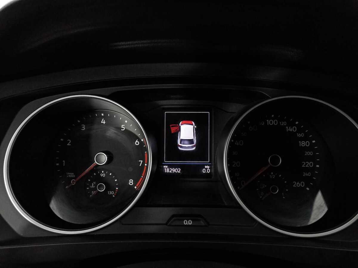 Volkswagen Tiguan 2017 года с пробегом. Фото: #12