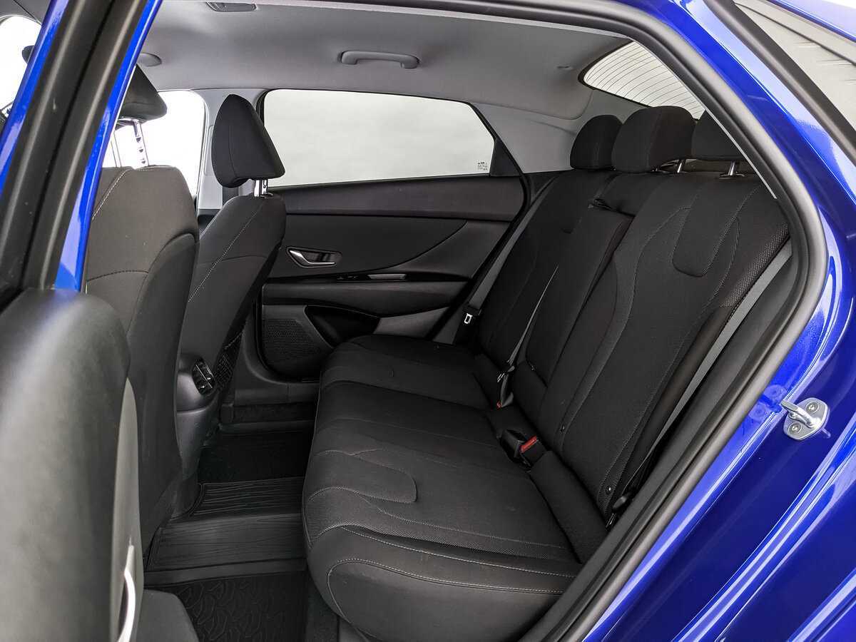 Hyundai Elantra 2021 года с пробегом. Фото: #13