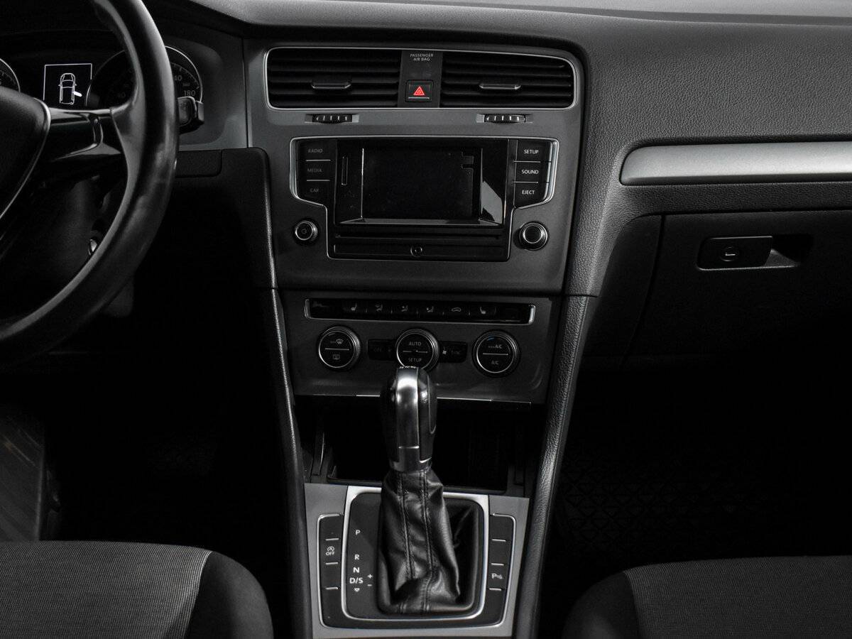 Volkswagen Golf 2013 года с пробегом. Фото: #12