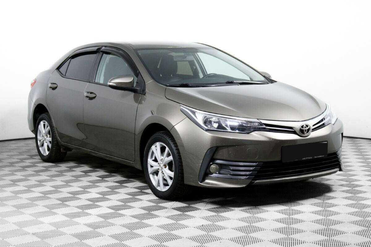 Toyota Corolla 2017 года с пробегом. Фото: #2